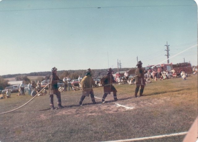 Hook up contest @ Carroll County Farm Museum. Unknown participants...