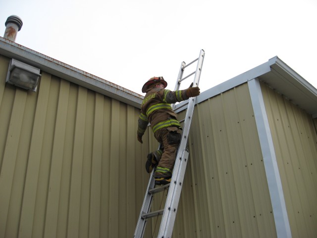 Probie Ladder Training, 04-08-2008.  No hands are needed with the leg-lock.