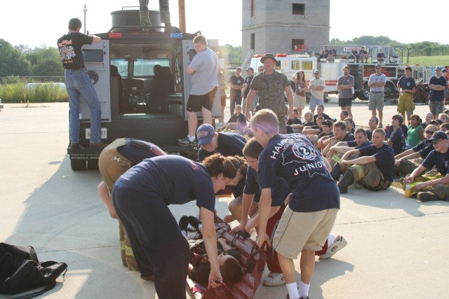 Juniors Day, 2007. Working with the SWAT Team