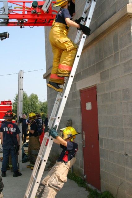 Juniors Day, 2007.  Ground Ladders Operations