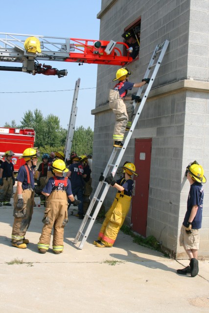 Juniors Day, 2007.  Ground Ladders Operations