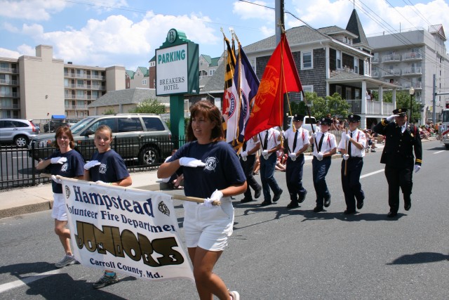 Ocean City Parade, 06-18-2008.  Presenting arms.